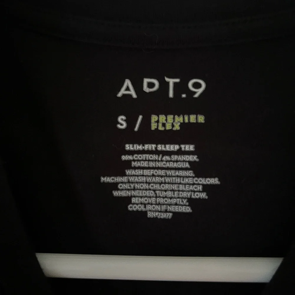 APT 9 basic tee - Picture 3 of 4